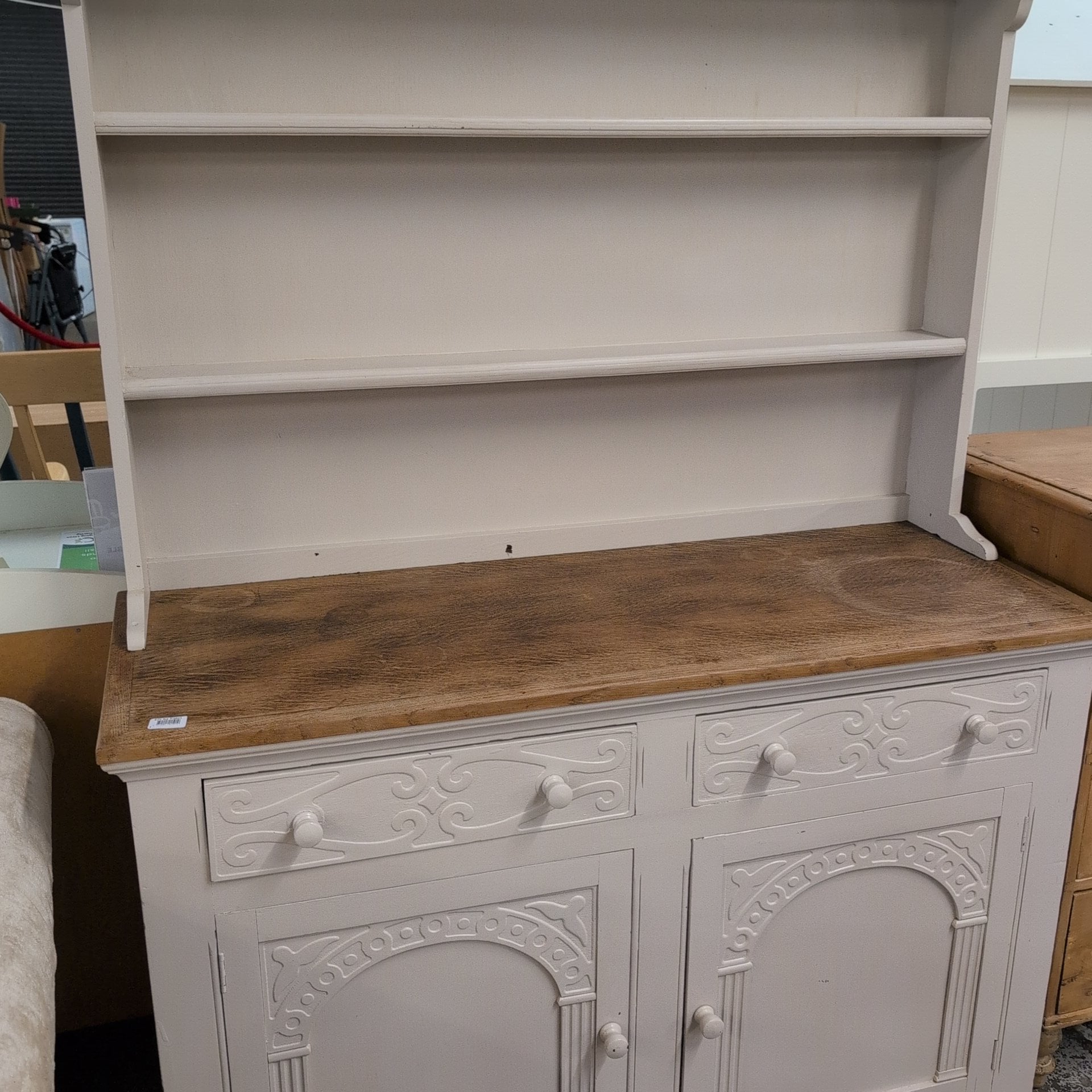 Dresser